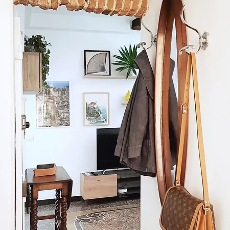 Designer In The Center Of Apartment Genoa